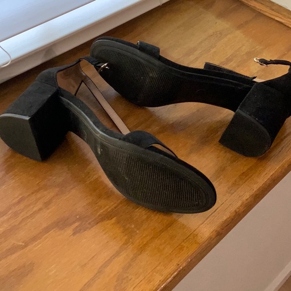 A New Day strappy healed sandal - Picture 5 of 5